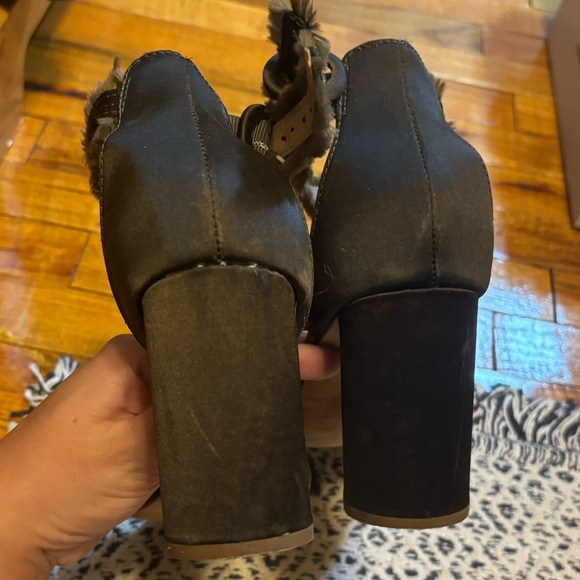 Express Green Chunky Heels - Picture 4 of 7